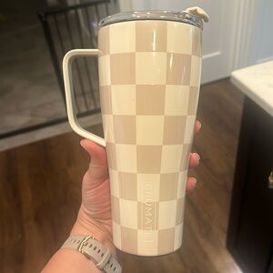 BruMate Tan Checked Tumbler by KristaHorton